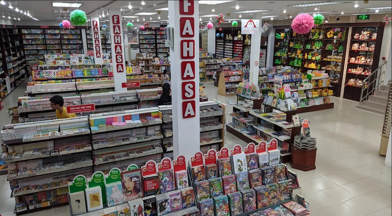 Các sản phẩm bán tại Nhà sách FAHASA Cà Mau