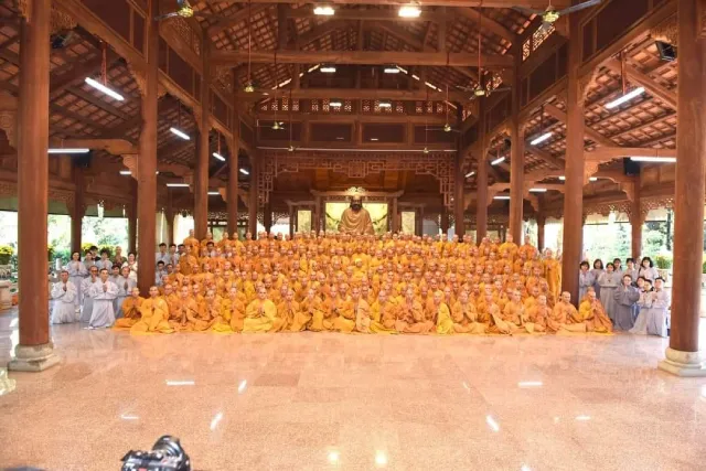 Hoạt động tại thiền viện