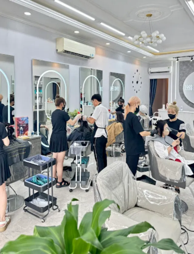 1993 Hair Salon Cà Mau