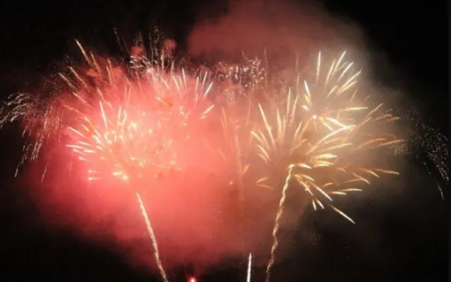 Bờ kè đối diện Trung tâm Văn hóa xã Phước Long