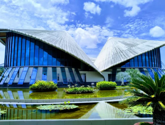 Nhà hát Cao Văn Lầu