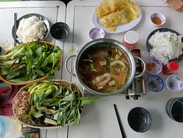 Ăn uống, thư giãn đúng chất miệt vườn